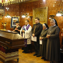 Католические похоронные традиции