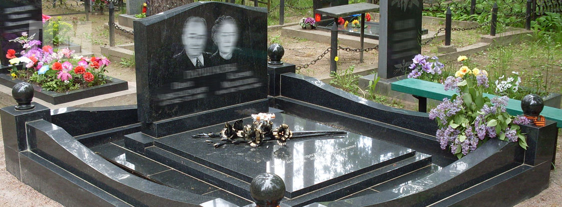 памятники на кладбище Волгоград