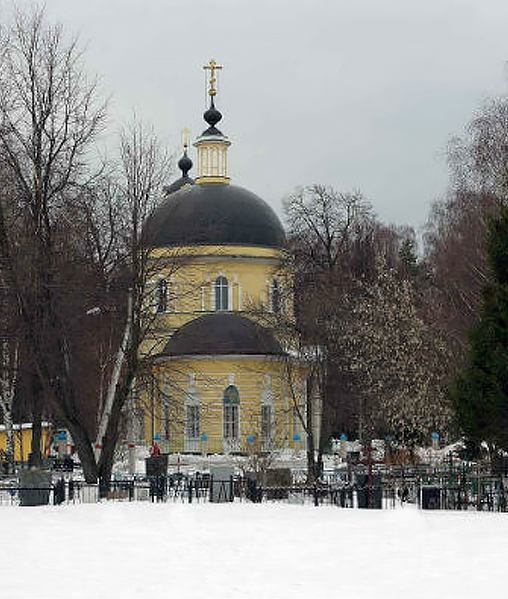 Памятники на кладбище