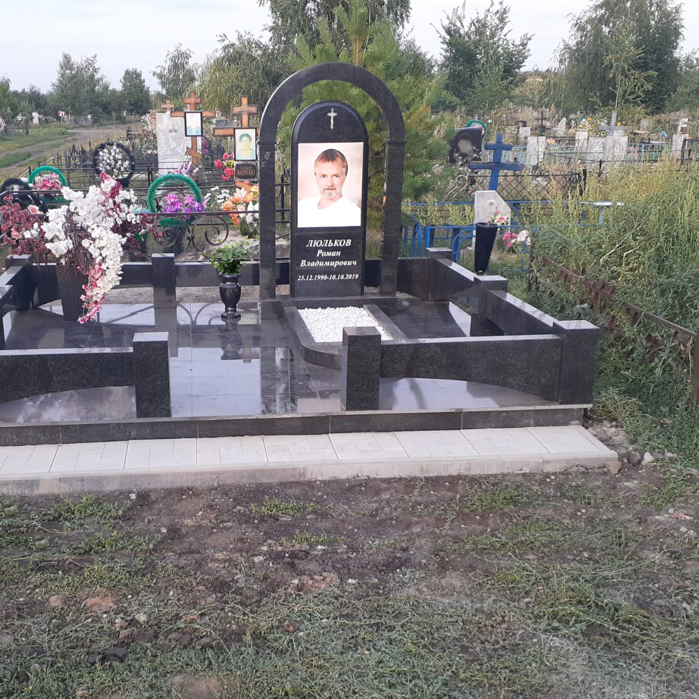 Оформление участка плиткой