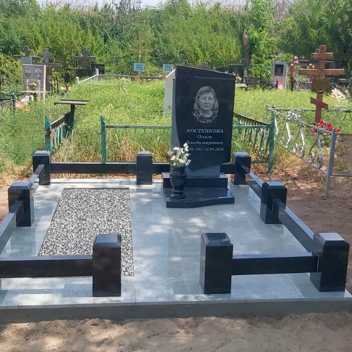 Заказать гранитный комплекс