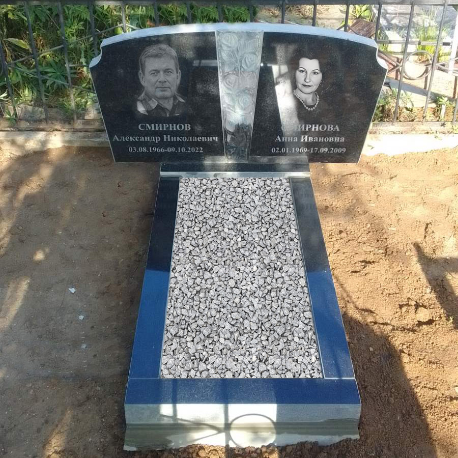 Горизонтальный памятник семейный