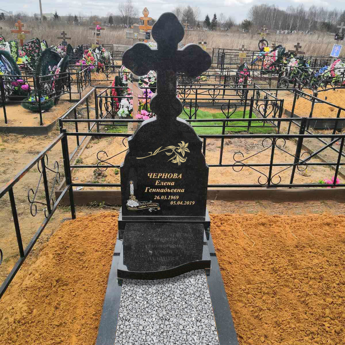 Крест из гранита