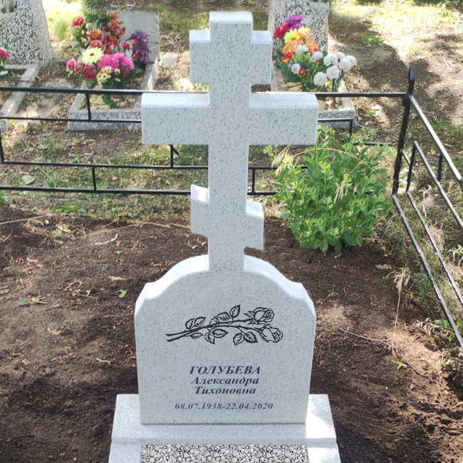Памятник из серого гранита