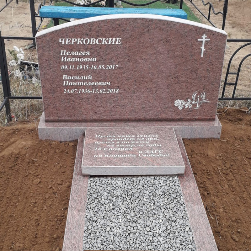 Памятник семейный в форме купола из гранита Винга