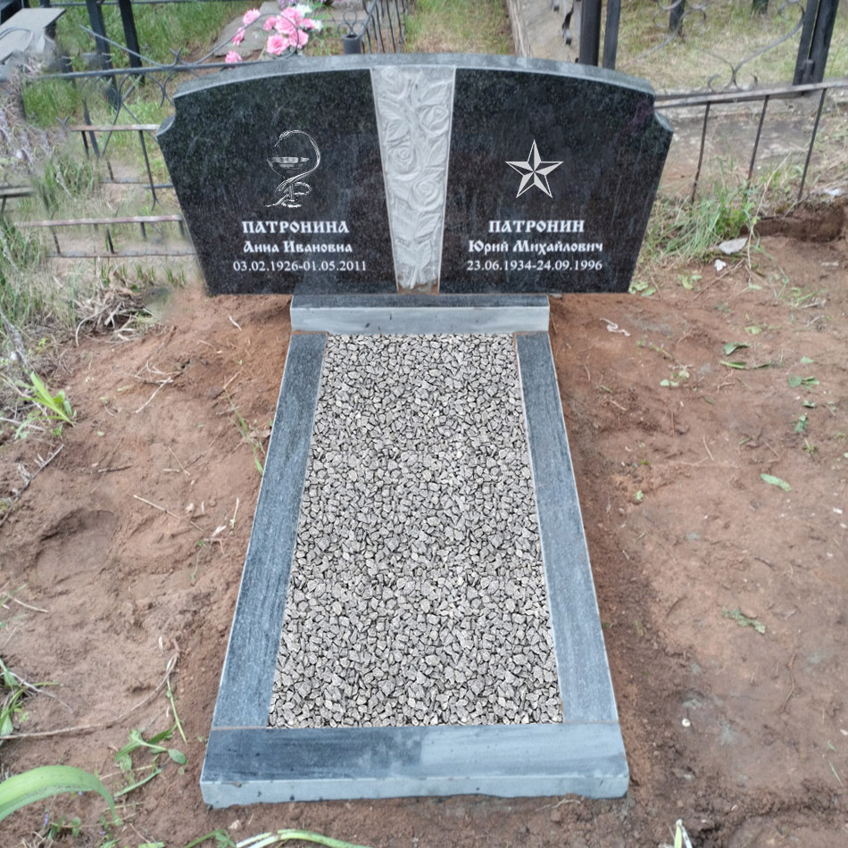 Памятник на двоих со вставкой из резных роз