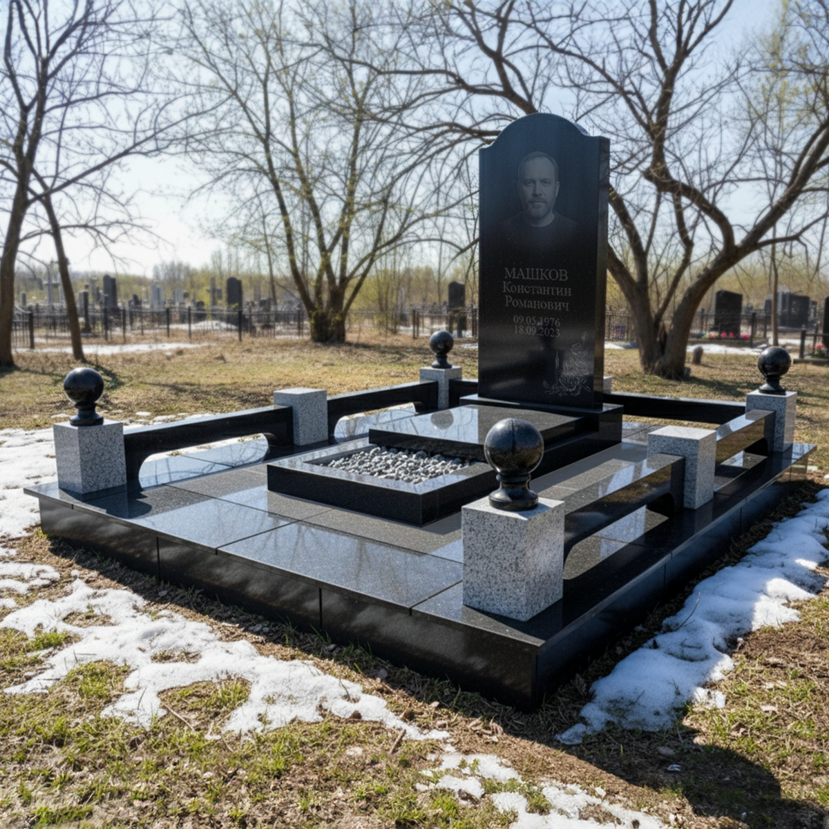 Памятник купол