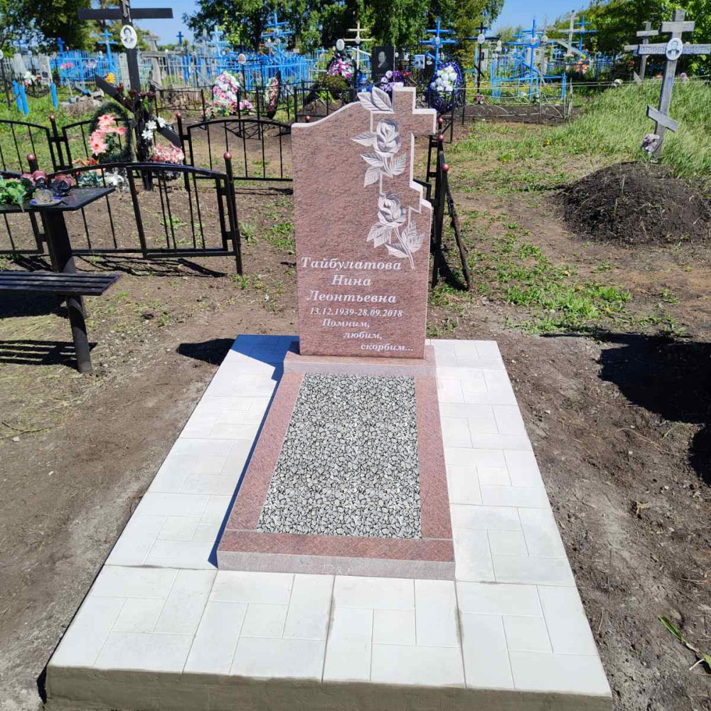 Гранитный памятник