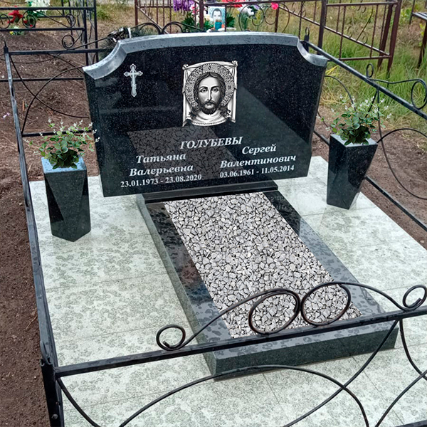 Фигурный памятник 