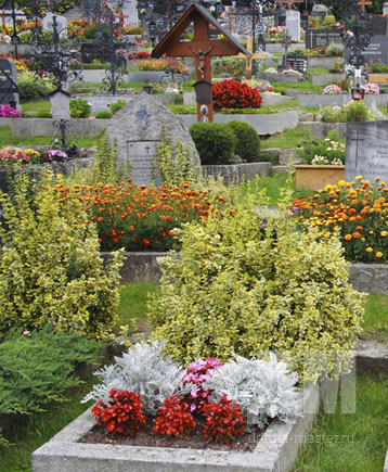 Варианты оформления могилы на кладбище